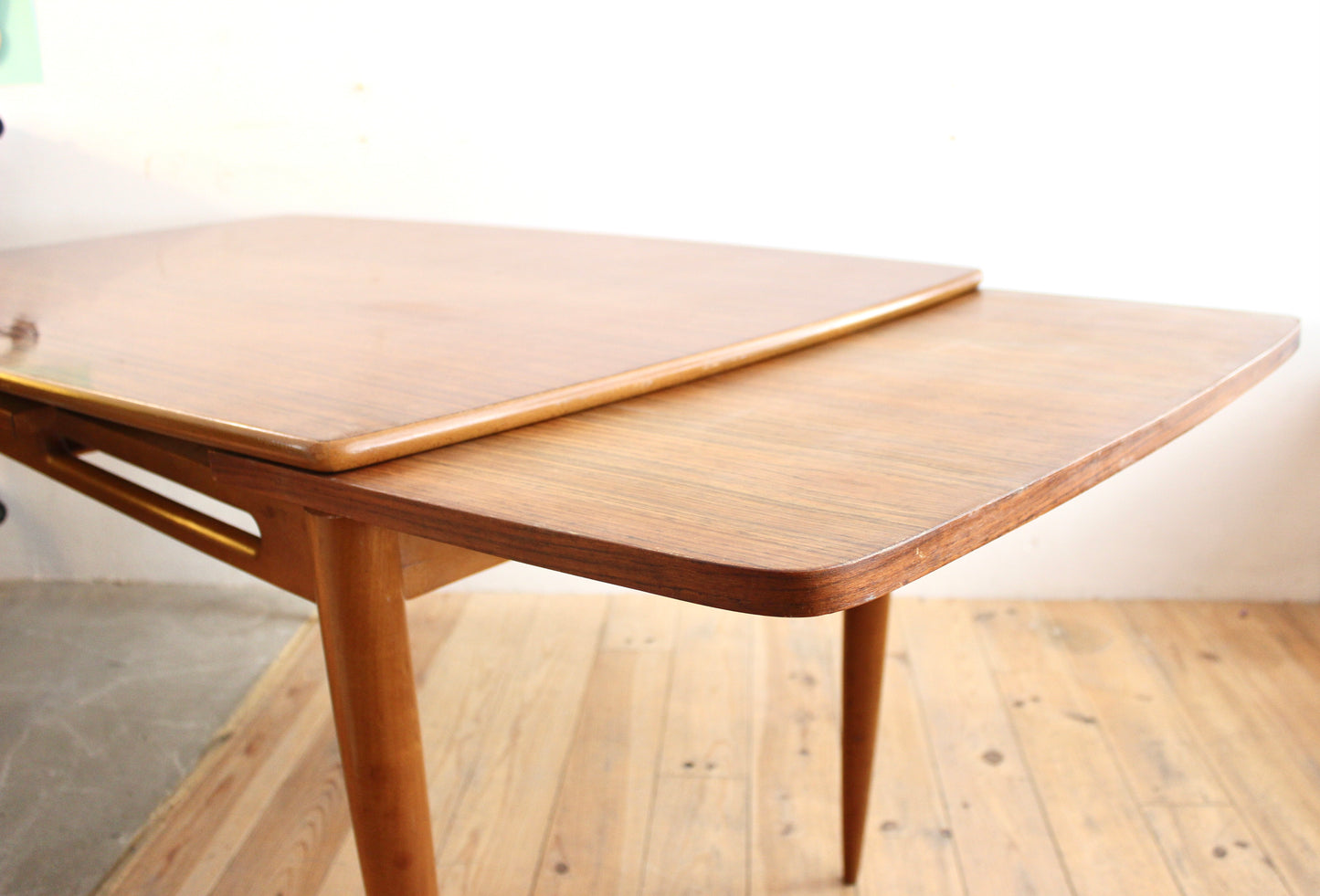 MESA COMEDOR MID CENTURY