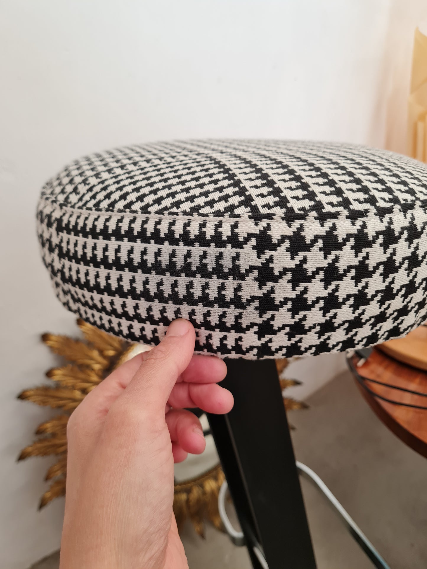 TABURETES PATA DE GALLO