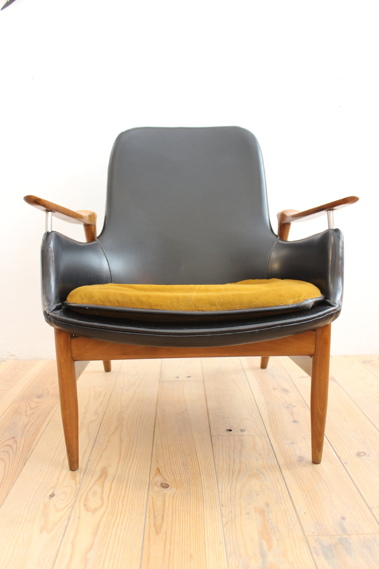 SILLONES FINN JUHL