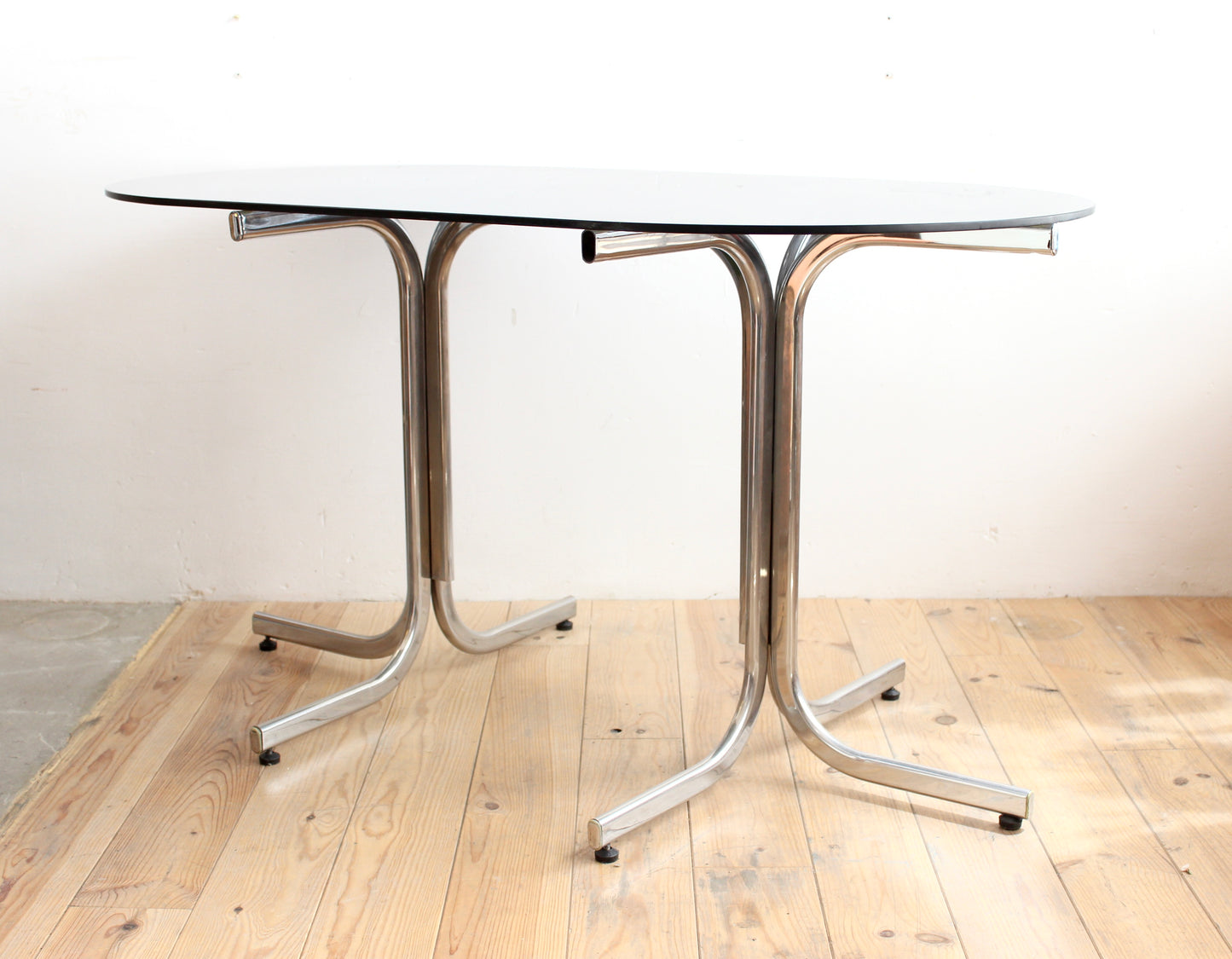 MESA COMEDOR SPACE AGE