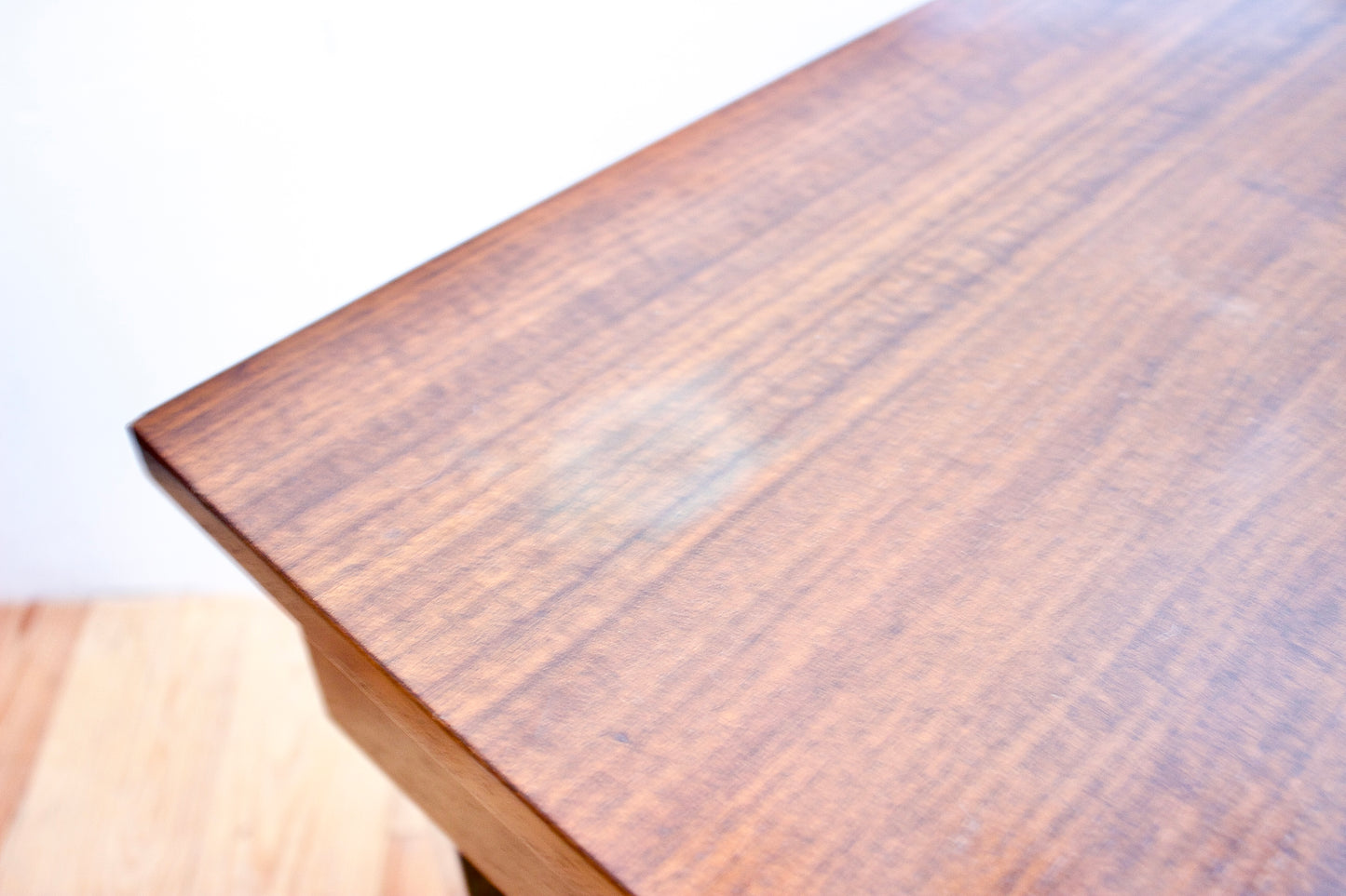 MESA AUXILIAR FLORENCE KNOLL