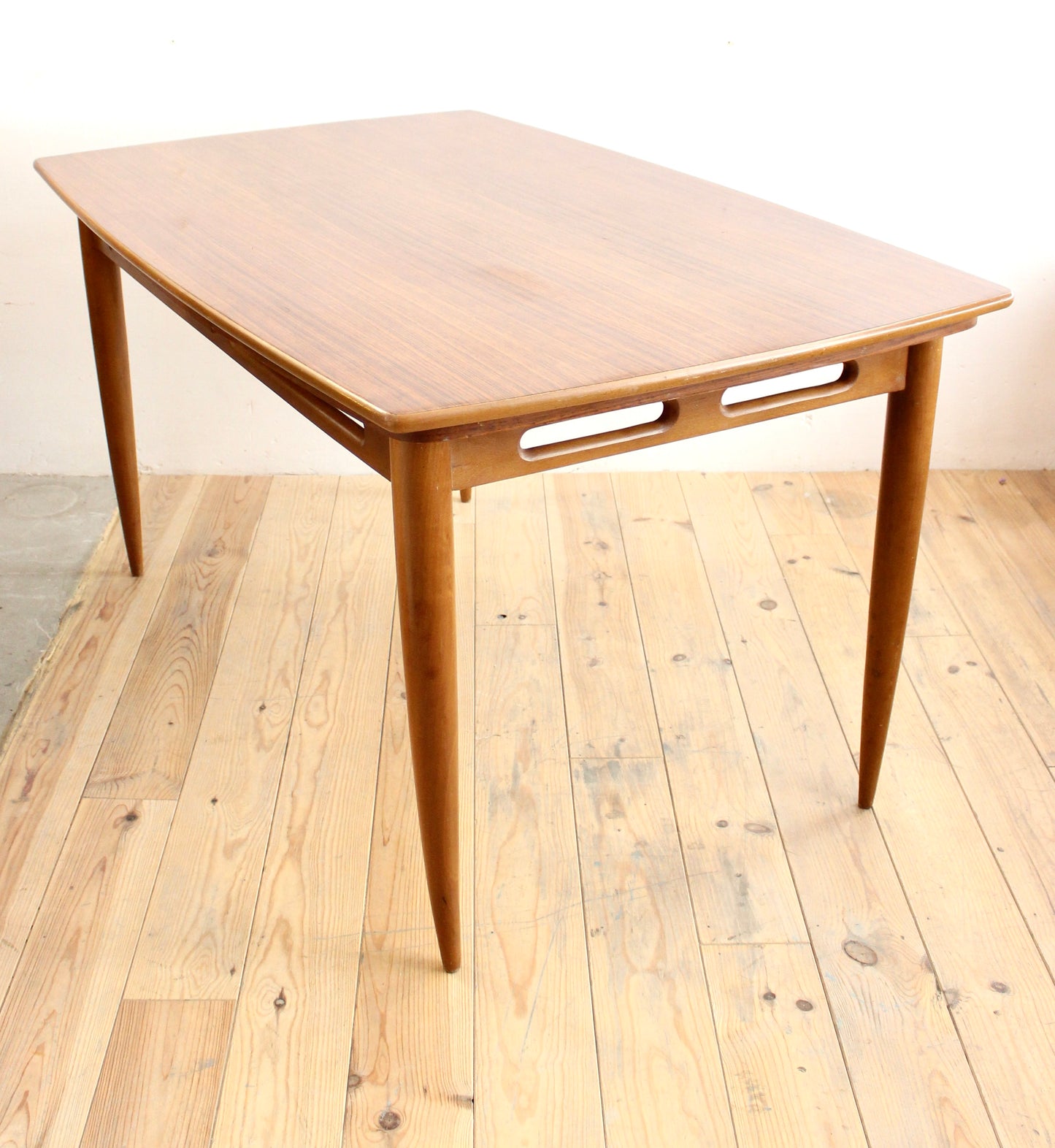 MESA COMEDOR MID CENTURY