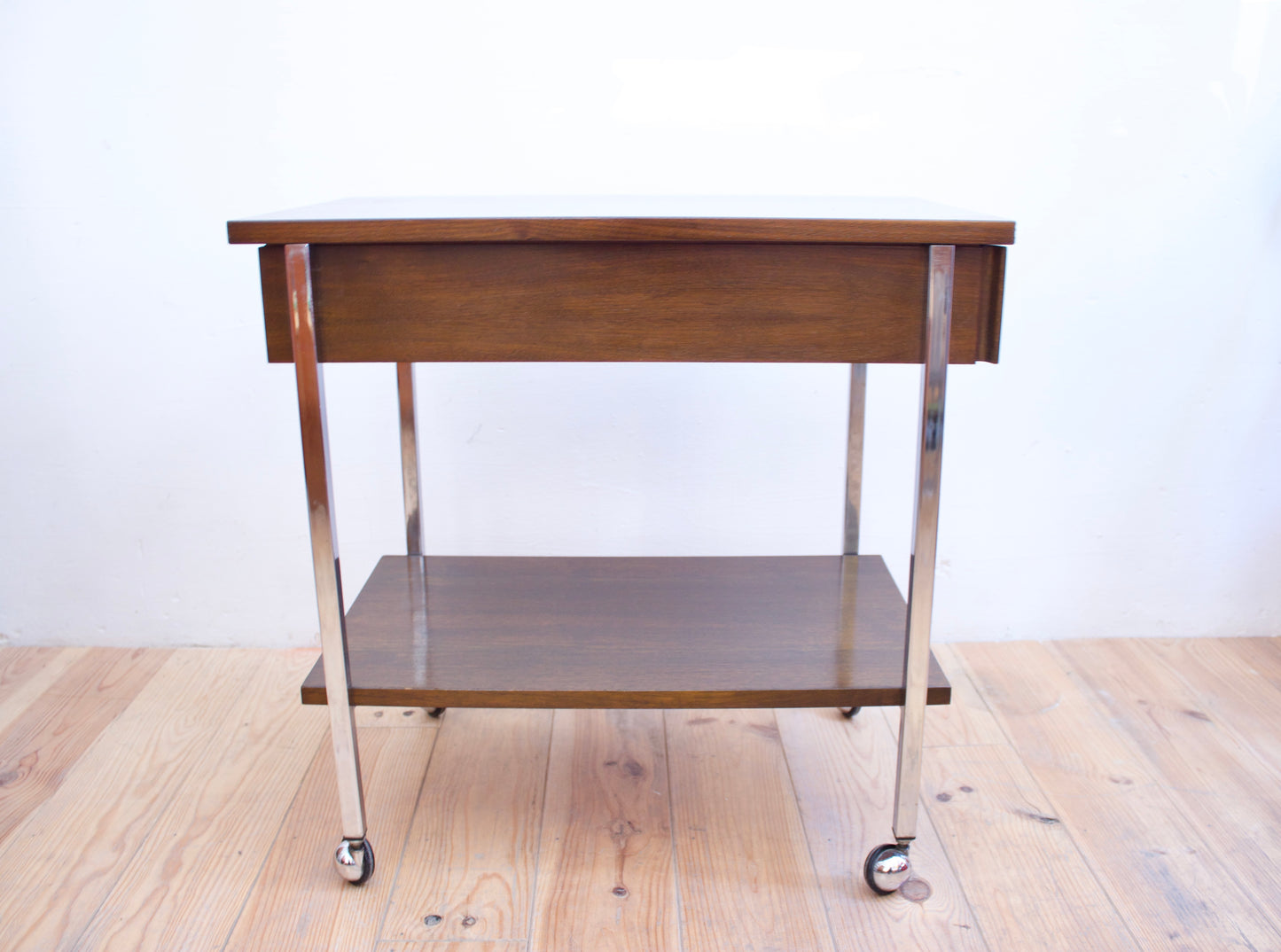 MESA AUXILIAR FLORENCE KNOLL