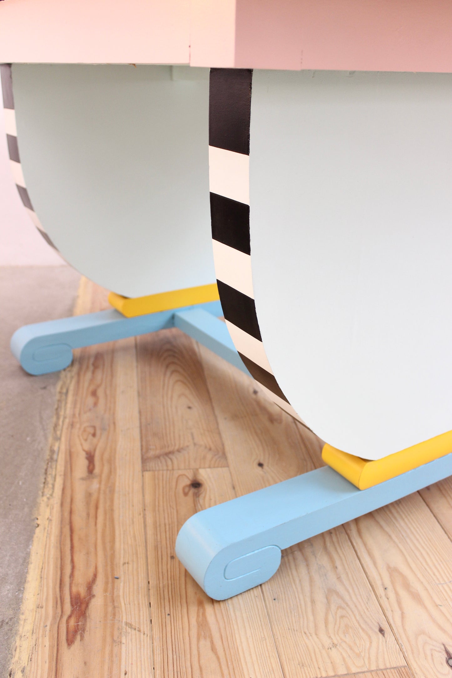 MESA ART DÉCO