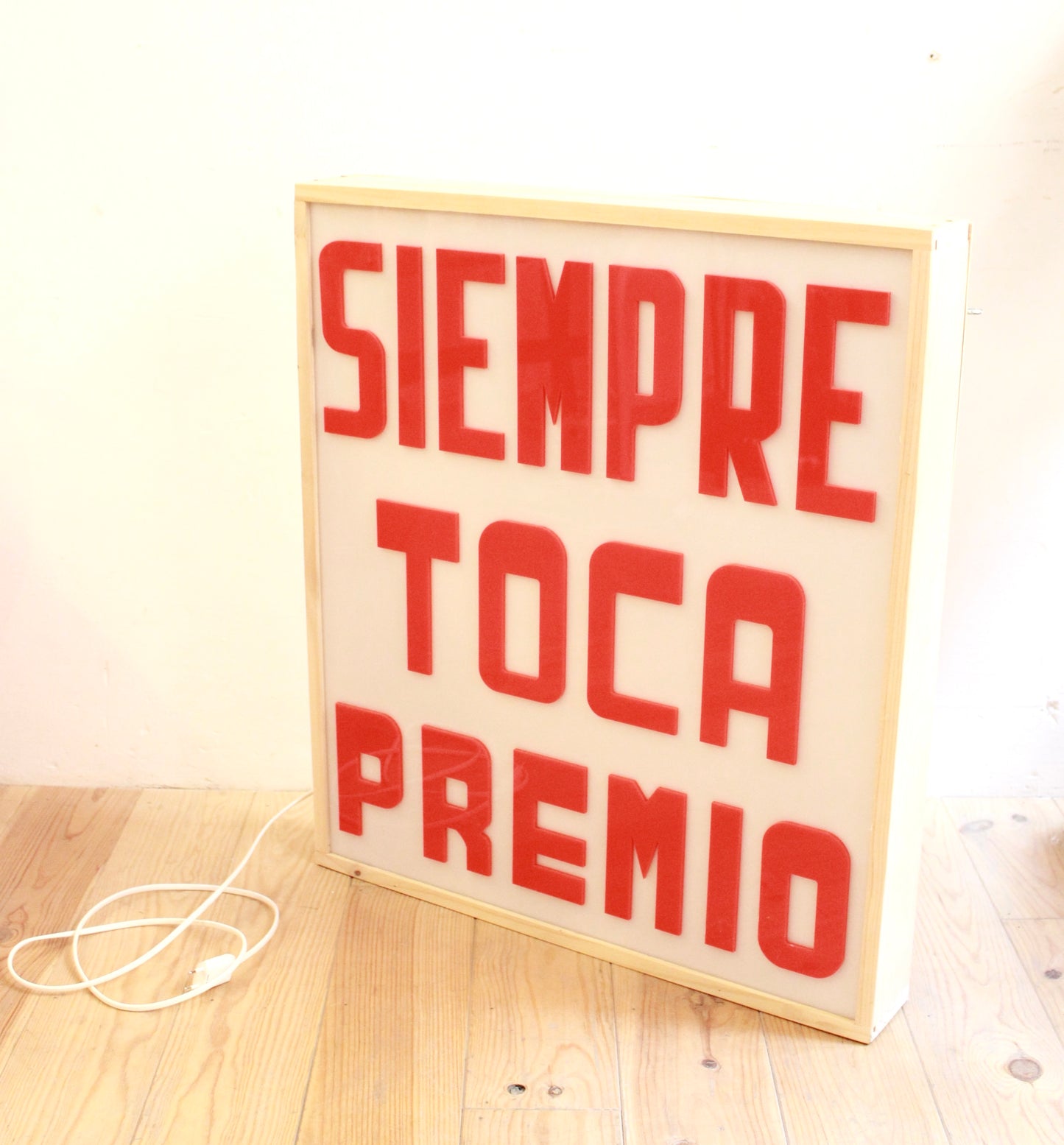 LUMINOSO SIEMPRE TOCA PREMIO