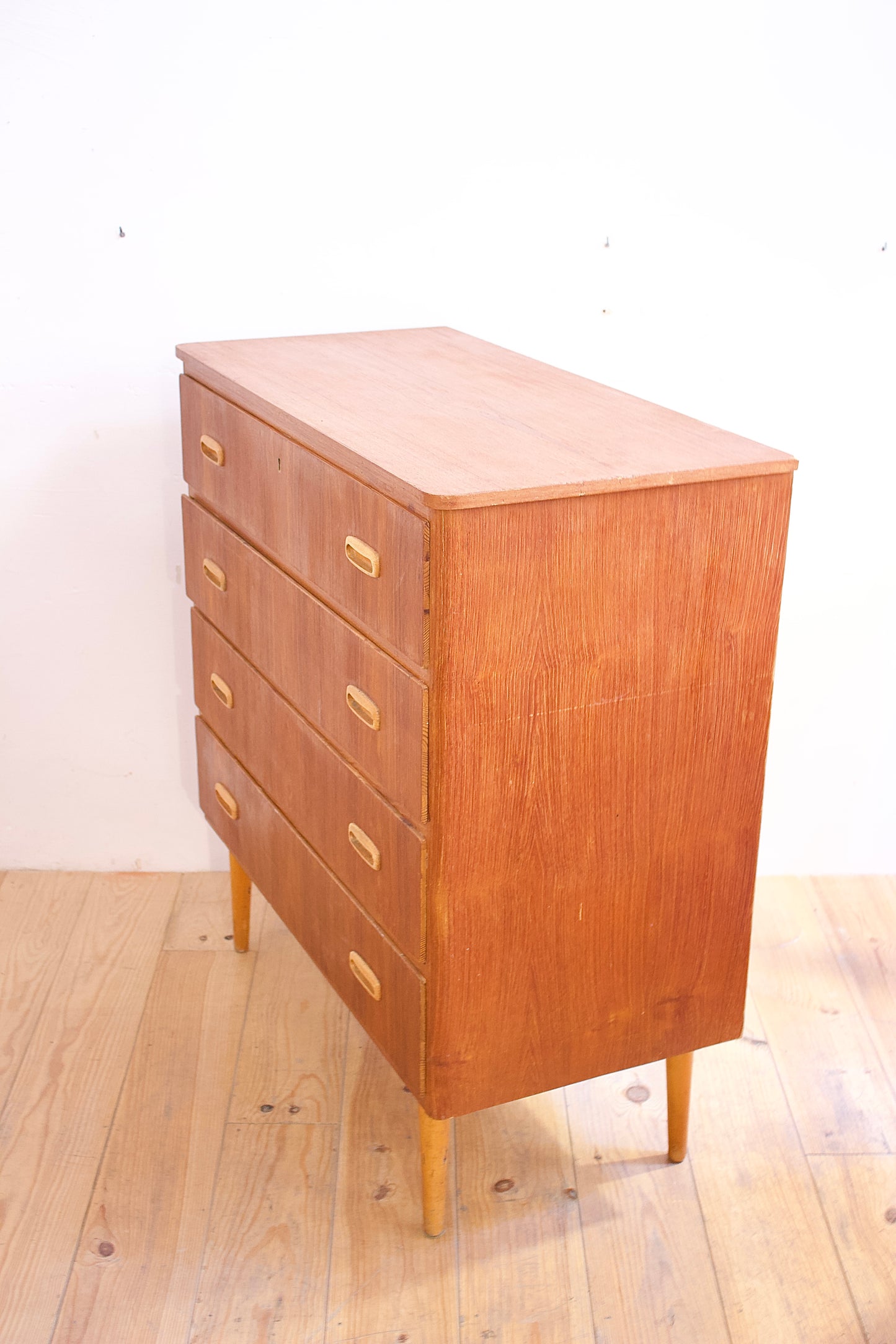CÓMODA MID CENTURY