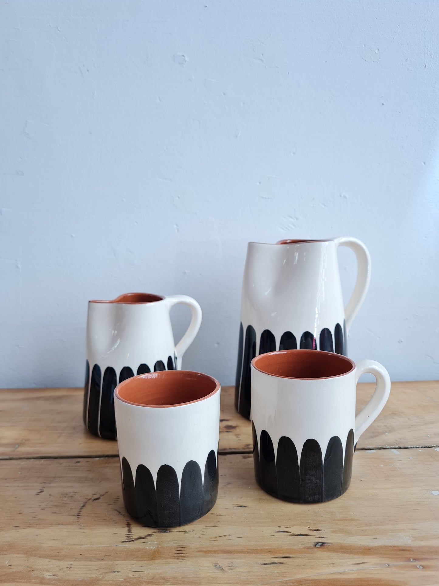 TAZA DEDOS NEGROS