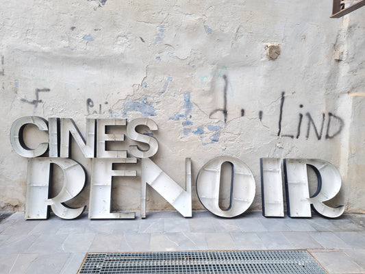 LETRERO CINES RENOIR