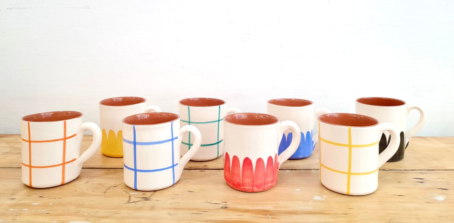 TAZA CUADROS VERDES