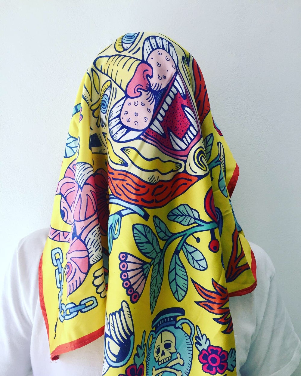 PAÑUELO AMARILLO
