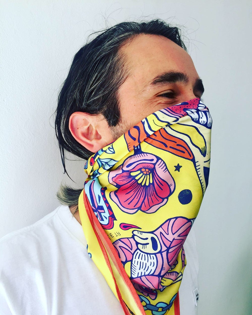 PAÑUELO AMARILLO