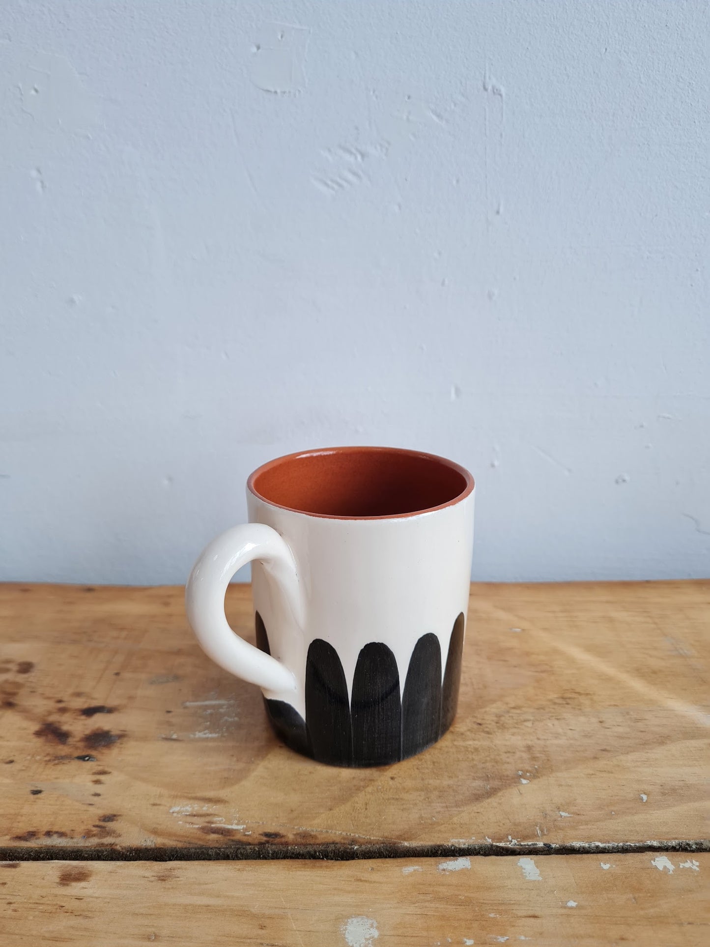 TAZA DEDOS NEGROS