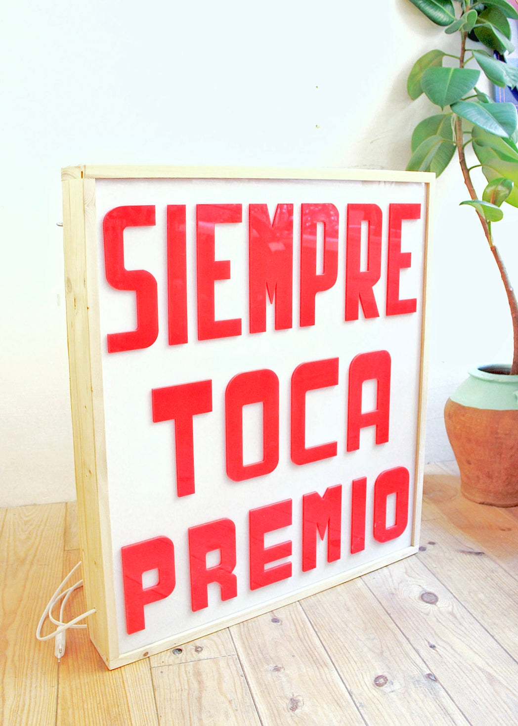 LUMINOSO SIEMPRE TOCA PREMIO