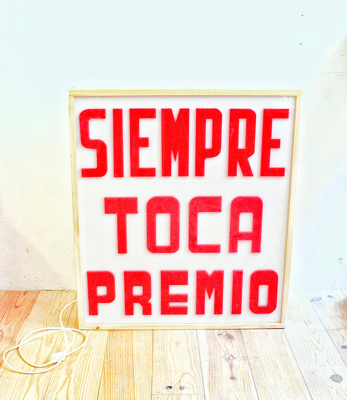 LUMINOSO SIEMPRE TOCA PREMIO