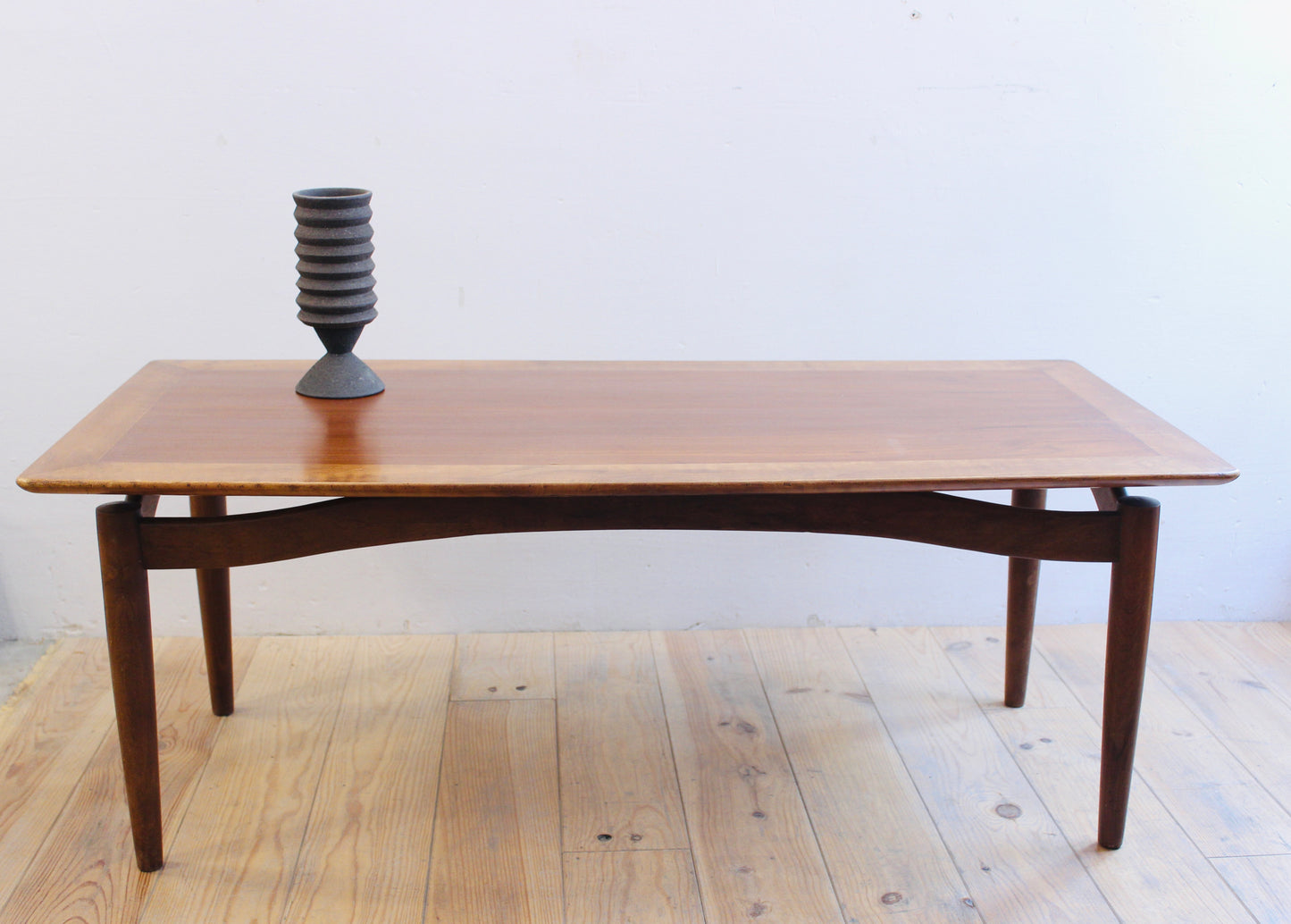 MESA DE CENTRO MID-CENTURY