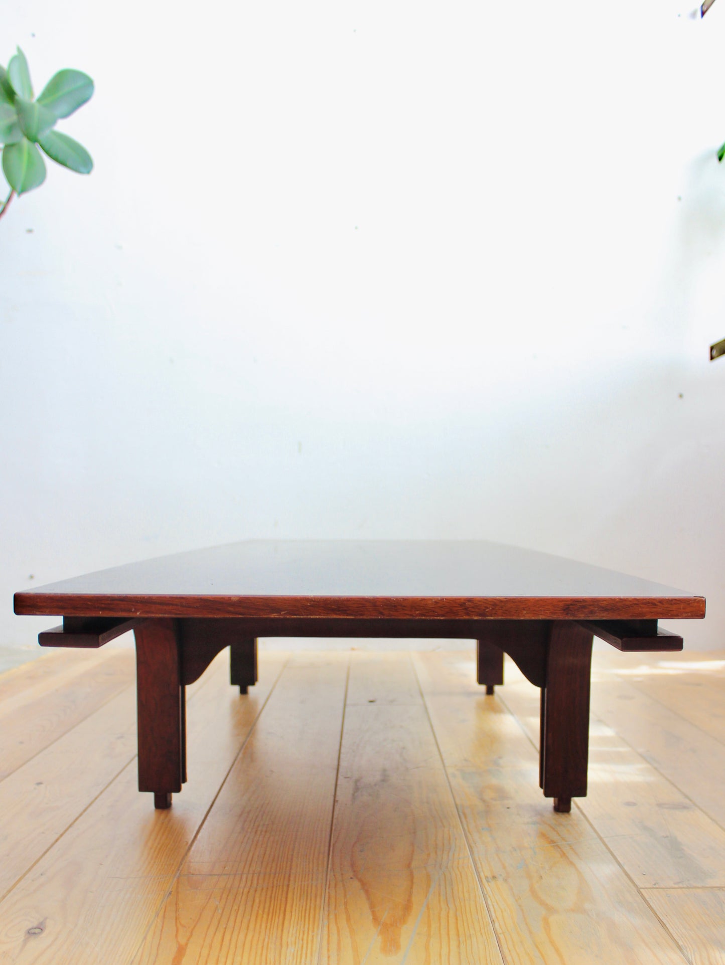 MESA BAJA DE CENTRO GIANFRANCO FRATTINI