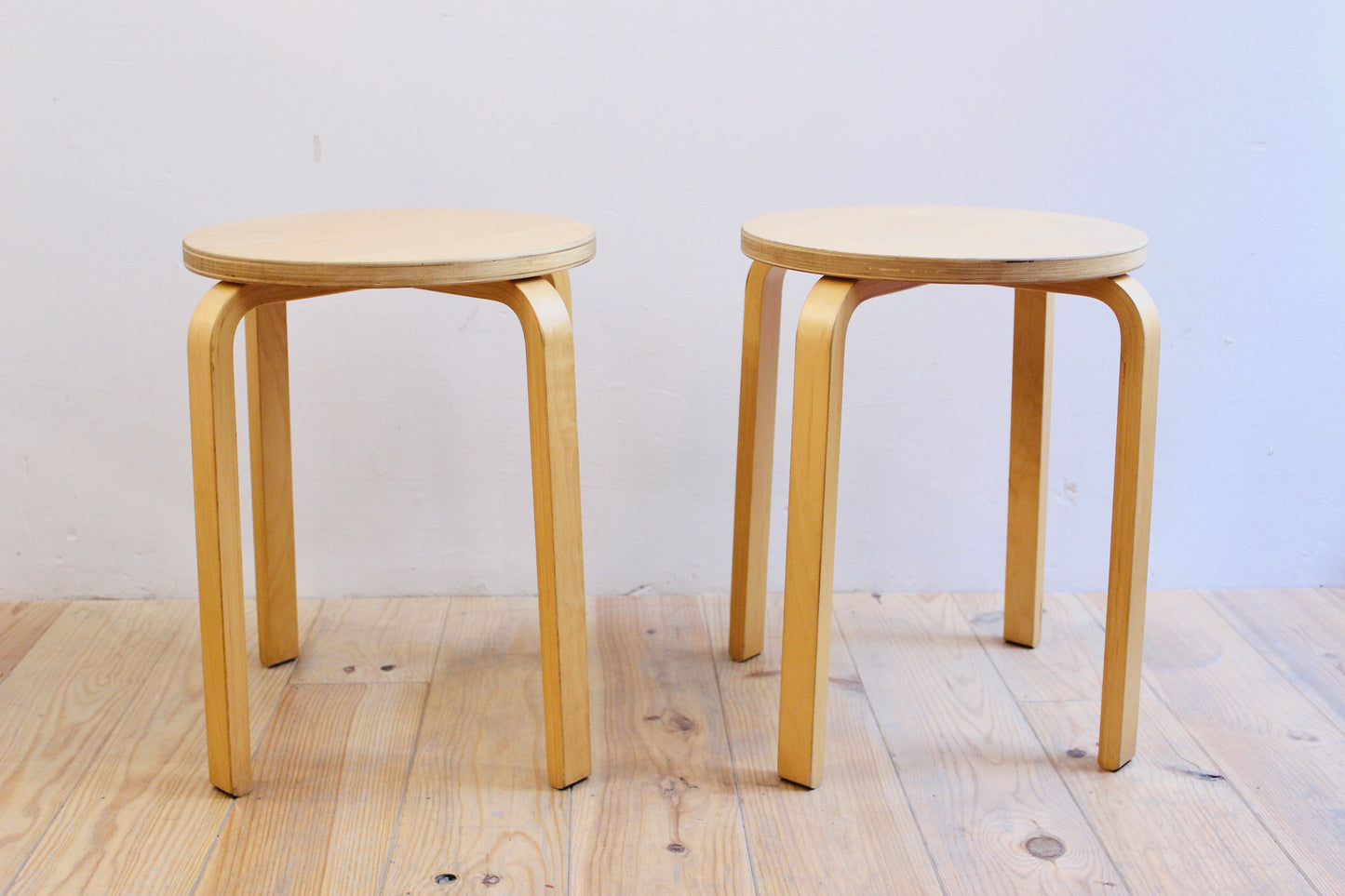 TABURETES FROSTA IKEA VINTAGE